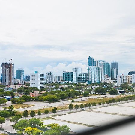 Sky City Apartments At Midtown Miami Exterior photo