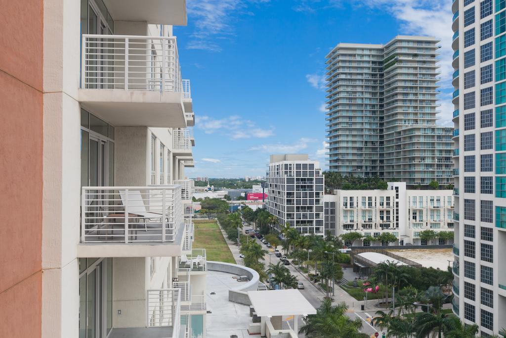 Sky City Apartments At Midtown Miami Exterior photo